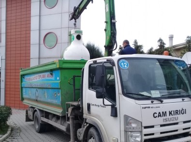 Hendek Belediyesi 2019'Da 600 Kilo Yağ Ve 643 Ton Atık Pil Topladı