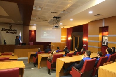 Serdivan Belediyesi'nde Personele Eğitim