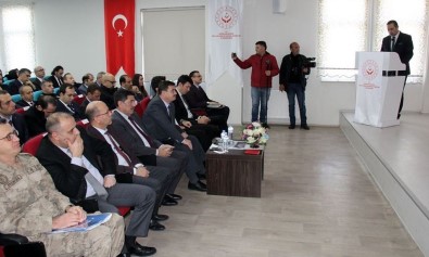 Erzincan'da Bağımlılık İle Mücadele Değerlendirme Toplantısı Yapıldı