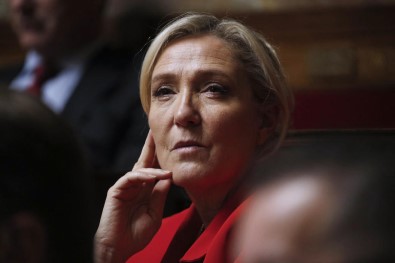 Fransa'da Aşırı Sağcı Partinin Lideri Le Pen Açıklaması '2022'De Aday Olacağım'