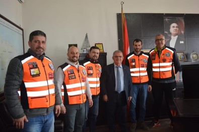 Motosiklet Kulübü Üyelerinden Kaymakam Çalık'a Ziyaret