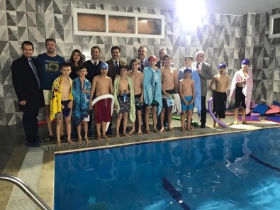 Salihli'de 'Yüzme Bilmeyen Kalmasın' Projesi Başladı
