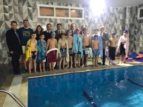 BEDEN EĞİTİMİ - Salihli'de 'Yüzme Bilmeyen Kalmasın' Projesi Başladı