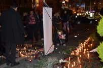 ATATÜRK ANITI - Uçak Kazasında Hayatını Kaybedenler İçin Çiçek Bıraktılar