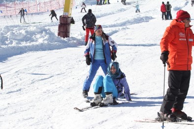 Uludağ'da Otellerin Doluluk Oranı Yüzde Yüze Ulaştı