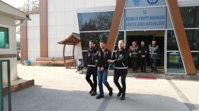Vatandaşları 269 Bin 500 TL Dolandıran Sahte Polisler Kocaeli'de Yakalandı