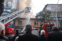 AFGANISTAN - Afganistanlı Ailenin Yaşadığı Ev Alev Alev Yandı