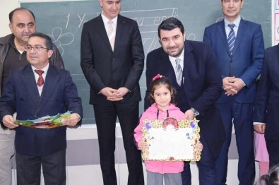 Başkan Bünül Öğrencilerin Karne Sevincine Ortak Oldu