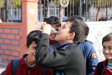 Gazlı İçeceklerin Zararları Saymakla Bitmiyor