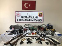 KURUSIKI TABANCA - Jandarmadan Silah Hırsızlarına Operasyon
