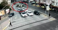 MOBESE - Kocaeli'de 1'İ Ağır 3 Kişinin Yaralandığı Kaza Saniye Saniye Kameralara Yansıdı