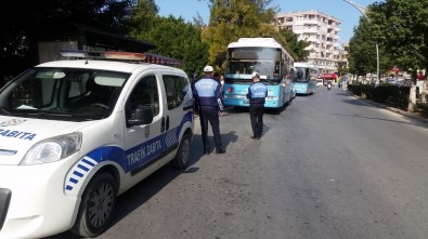 Tarsus'ta Toplu Taşıma Ve Servis Araçları Denetlendi