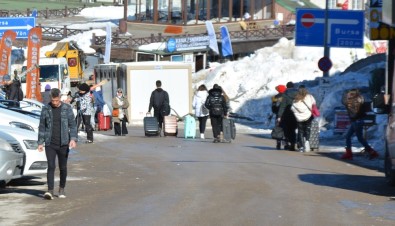 Yarı Yıl Tatili Başladı, Ancak Uludağ'a İlk Gün İlgi Az