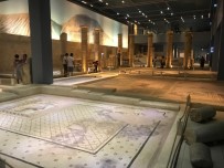 SÖZLEŞMELİ - Zeugma Mozaik Müzesi'nde 3 Kişi Görevden Uzaklaştırıldı
