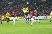 MEVLÜT ERDINÇ - Fenerbahçe Galibiyetle Başladı