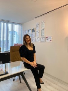 Güzellik Danışmanı Çiğdem Akın Uğurlu Açıklaması Vücuttaki Sarkmalara Dikkat