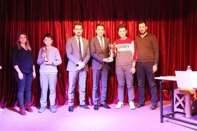 Marmara'da Öğrenciler Bilgi Yarışmasında Ter Döktü