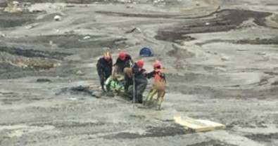 Polisten Kaçarken Çamura Saplandı, Sabaha Kadar Orada Kaldı