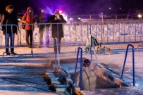 İNTERNET SİTESİ - Rusya Sağlık Bakanlığından Buzlu Suya Giren Ruslara Öneriler