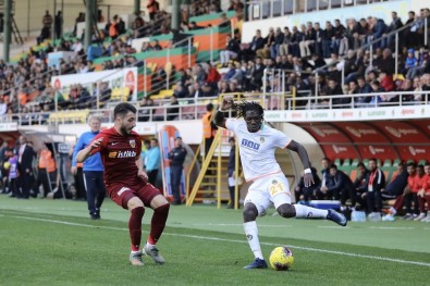 Süper Lig Açıklaması Aytemiz Alanyaspor Açıklaması 1 - Kayserispor Açıklaması 0 (İlk Yarı)