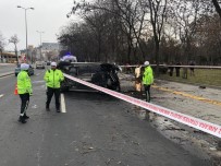 CELAL BAYAR - Ağaca Çarpan Otomobil Takla Attı Açıklaması 2 Yaralı
