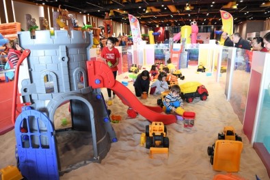 Konyaaltı Belediyesi Çocuk Festivali Başladı