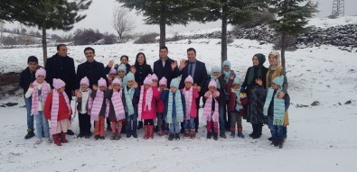 'Minik Yürekleri Isıtma Projesi' Isıttı