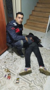 Sakarya'da 2 Katlı Evi Soymak İsteyen Hırsız Suçüstü Yakalandı