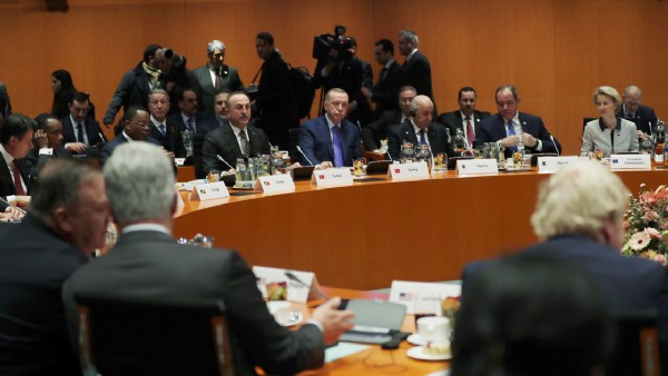 Libya konulu Berlin Zirvesi başladı