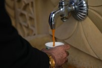 GAZİ YAŞARGİL - Büyükşehir Belediyesi'nden Ergani'de Vatandaşlara Sıcak Çorba İkramı