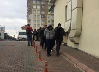 DEAŞ Operasyonunda Gözaltına Alınan 9 Kişiden 5'İ Adliyeye Sevk Edildi