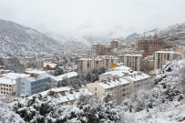 TAŞIMALI EĞİTİM - Gümüşhane'de Kar Yağışı