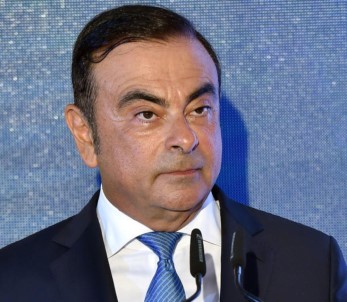 Nissan'ın Firari Eski Başkanı Ghosn İçin Interpol'den Tutuklama Emri