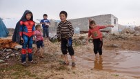 İÇ SAVAŞ - (Özel) Suriye'de İç Savaşın Kaybedeni Çocukların Kamplardaki Yaşam Mücadelesi