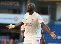 FATIH AKSOY - Sivasspor'un gol yükünü Yatabare çekti