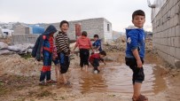 İÇ SAVAŞ - Suriye'de İç Savaşın Kaybedeni Çocukların Kamplardaki Yaşam Mücadelesi