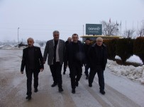 AK PARTİ İLÇE BAŞKANI - AK Parti İlçe Teşkilatından Yeni Açılan Fabrikayı Ziyaret