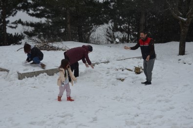Demirci'de Kar Yağışı