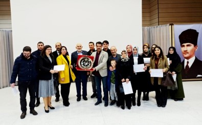 Kutadgu Bilig Okumalarına Katılanlara Katılım Belgeleri Verildi