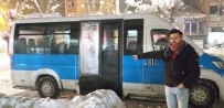 SERVİS ŞOFÖRÜ - Servis Minibüsünün Camını Kırarak 300 TL Çaldılar