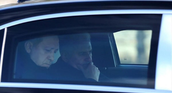 Kritik zirve öncesi dikkat çeken kare!