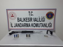 JANDARMA KOMUTANLIĞI - Asker Eğlencesinde Havaya Ateş Açan 2 Kişi Yakalandı