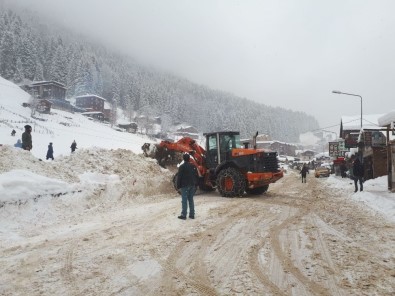 Ayder Yaylası Kar Festivali'ne Hazırlanıyor