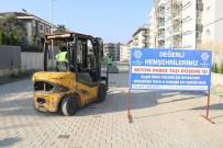 KALDIRIM ÇALIŞMASI - Büyükşehir Söke Hilmi Meydan Caddesi'ni Yeniliyor