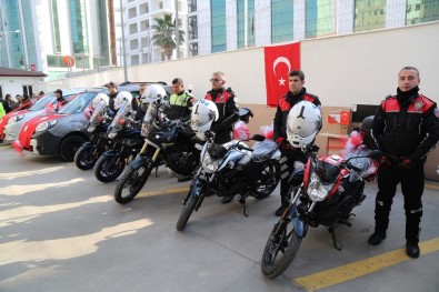 Hayırsever İş Adamlarından İskenderun Emniyetine Motosiklet Ve Araç Hibesi