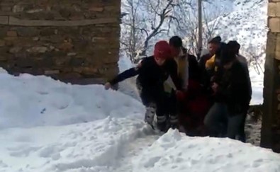 Siirt'te Ekipler Hasta Kadın İçin Seferber Oldu
