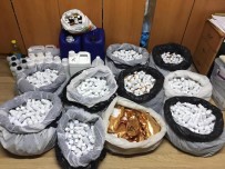 SAHTE İÇKİ - Ataşehir'de Evini Sahte İçki İmalathanesine Çeviren Şahsa Operasyon