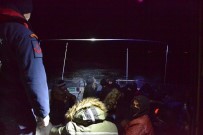 KAÇAK - Balıkesir'de 26 Düzensiz Göçmen Yakalandı