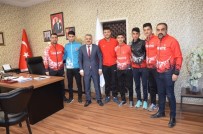 ATAKÖY - Başarılı Atletlerden Gençlik Spor İl Müdürü Kayhan'a Ziyaret