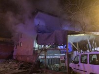 KAĞIT TOPLAYICISI - Başkent'te 2 Katlı Evde Yangın Açıklaması 4 Yaralı